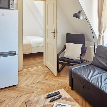 Days - One-bedroom With View Of Castle From Balcony Near Wenceslas Square Apartamento
